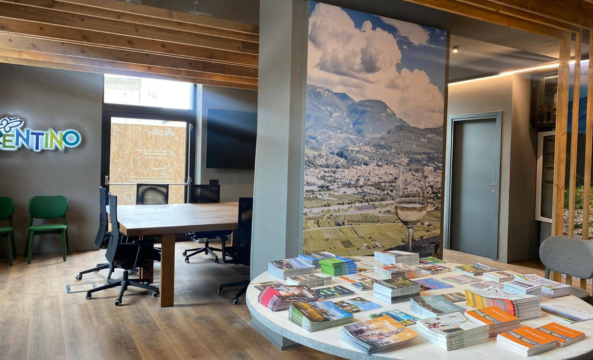 Nplus Rovereto Sede Azienda per il turismo Rovereto, Vallagarina e Monte Baldo (APT ...