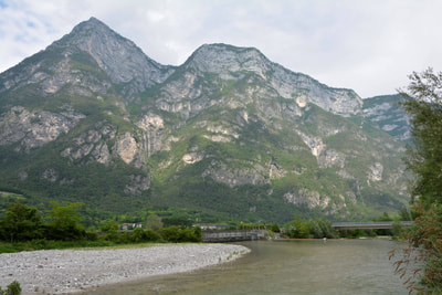 vista dalla valsugana del monte mezza