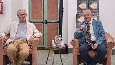 Foto del Sindaco Paolini e dell'Assessore Ranieri in conferenza stampa