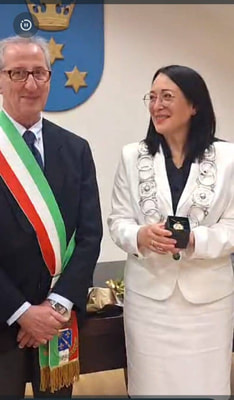 Il Sindaco di Lanciano, Filippo Paolini, e il sindaco di Pawlowice, Joanna Smieja