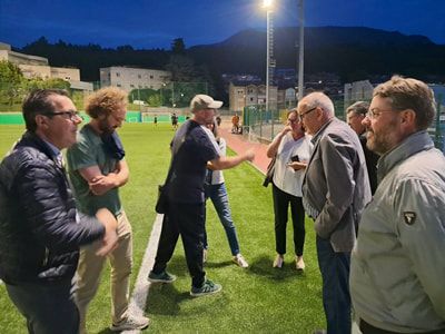 Foto con Assessore Dorigotti Michele presso l'antistadio
