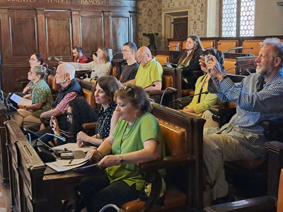 Foto con persone presentazione EcoLogica