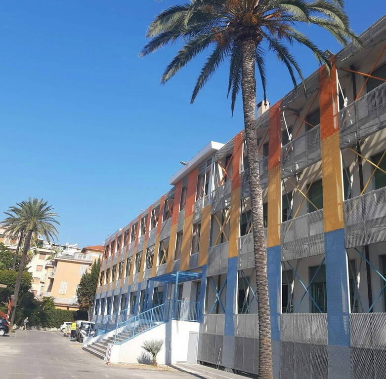 foto scuola de amici bordighera