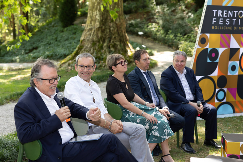 Trentodoc Festival 2025, il brindisi che racconta un territorio Trentodoc Festival 2025, il brindisi che racconta un territorio