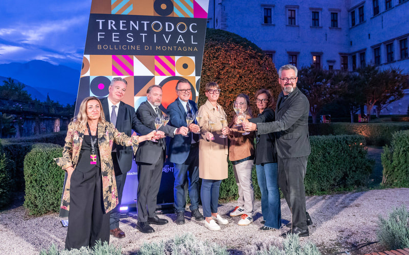 Calici e storie, il Trentodoc Festival brinda alla sua quinta edizione