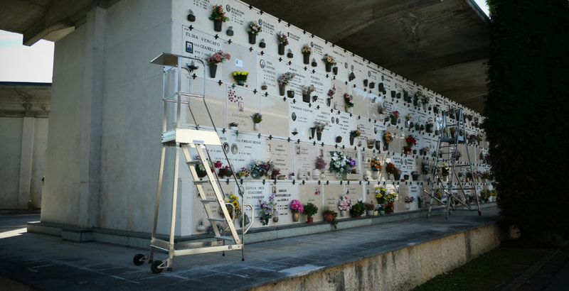 Cimitero Maggiore, si avviano a conclusione i lavori in vista della commemorazione dei defunti Sopralluogo dell’assessore Nicolai e dell’amministratore unico di Amcps Guzzo: completati gli interventi di manutenzione e decoro