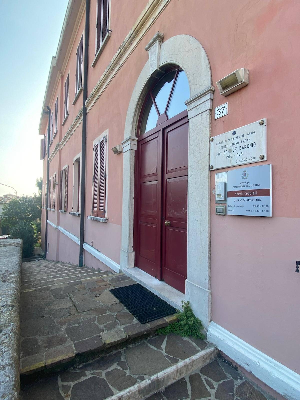 Sede Servizi Sociali Via Annunciata 37